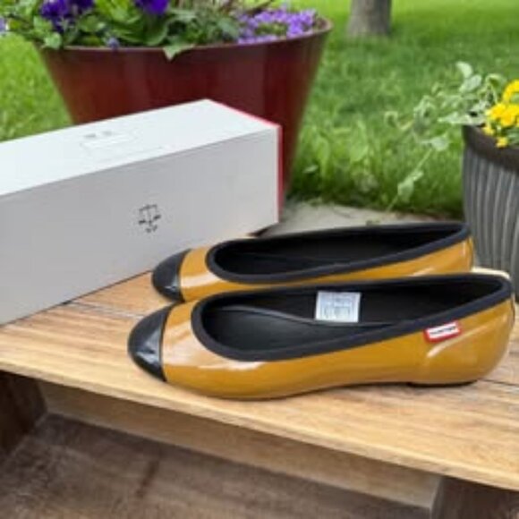 NEW HUNTER ORIGINAL Adorable Mustard & Black Ballet Flats - Size 5 - Picture 1 of 10